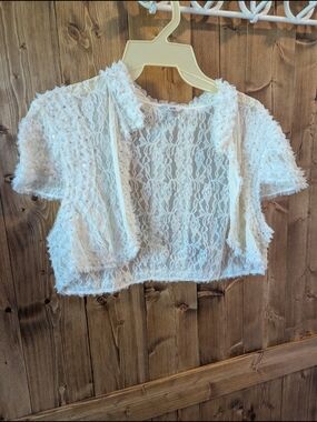 Metro 7 White Lace Short-Sleeve Bolero